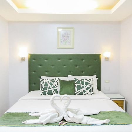 Pacific Bay Grand Suites Manila Ngoại thất bức ảnh