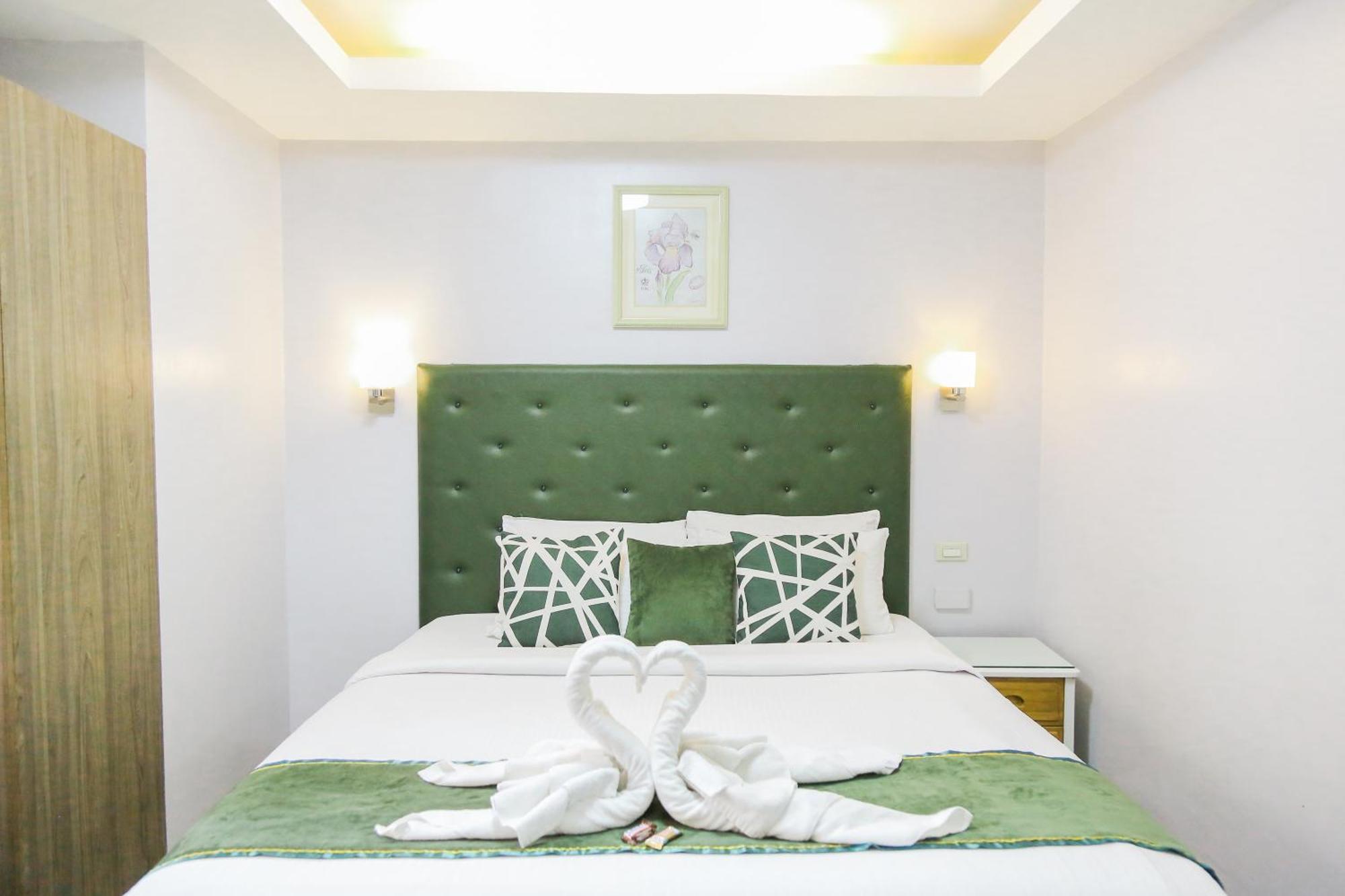 Pacific Bay Grand Suites Manila Ngoại thất bức ảnh