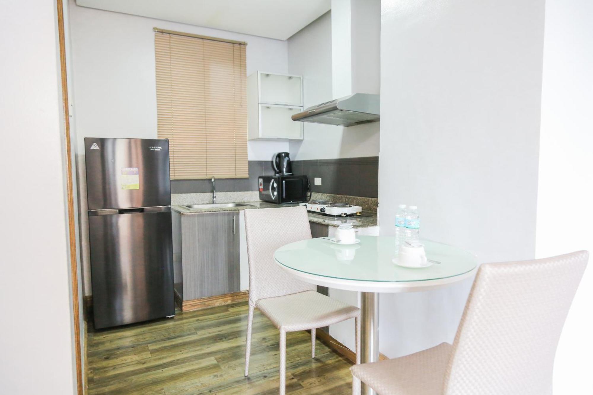 Pacific Bay Grand Suites Manila Ngoại thất bức ảnh