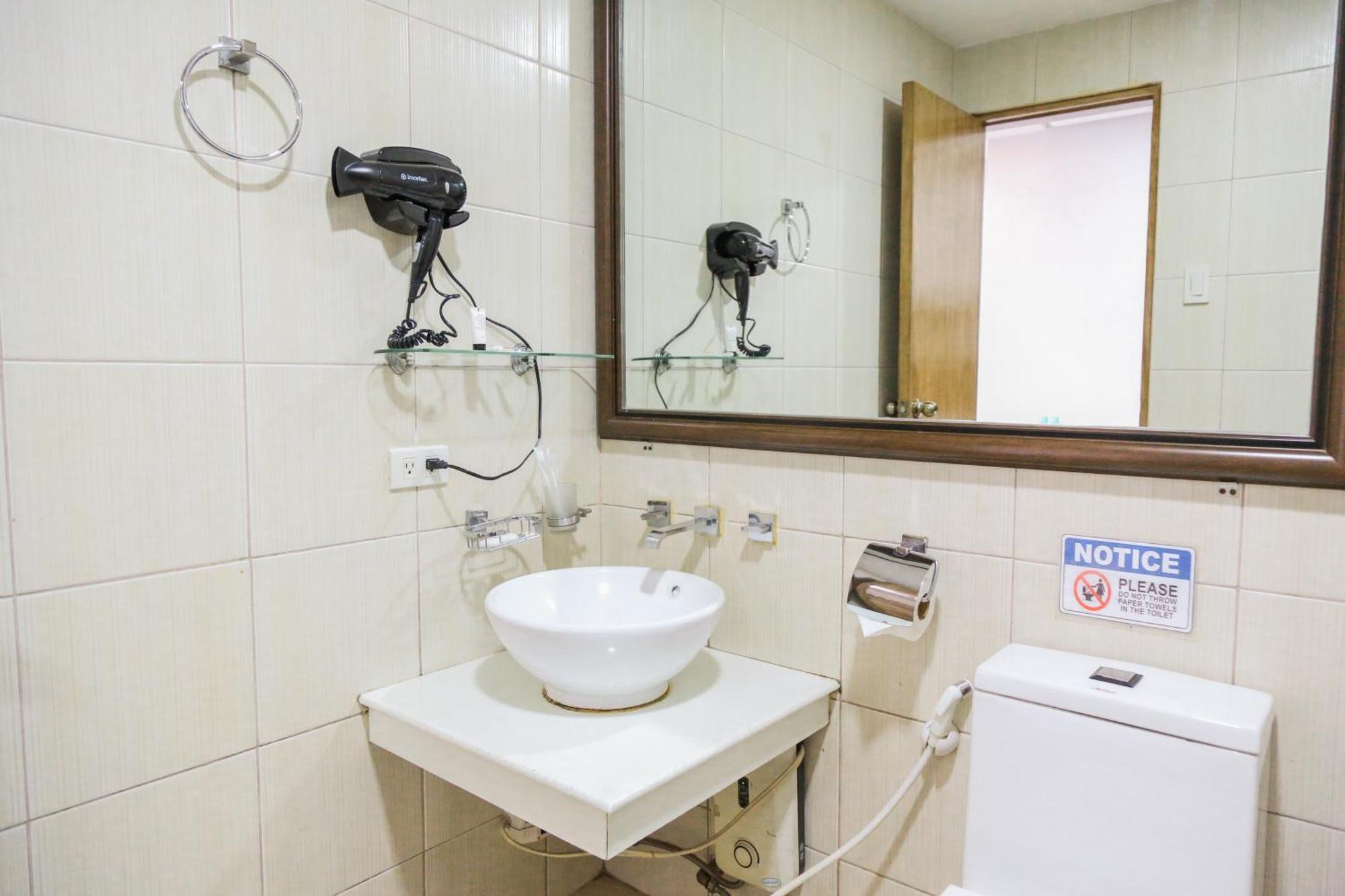 Pacific Bay Grand Suites Manila Ngoại thất bức ảnh