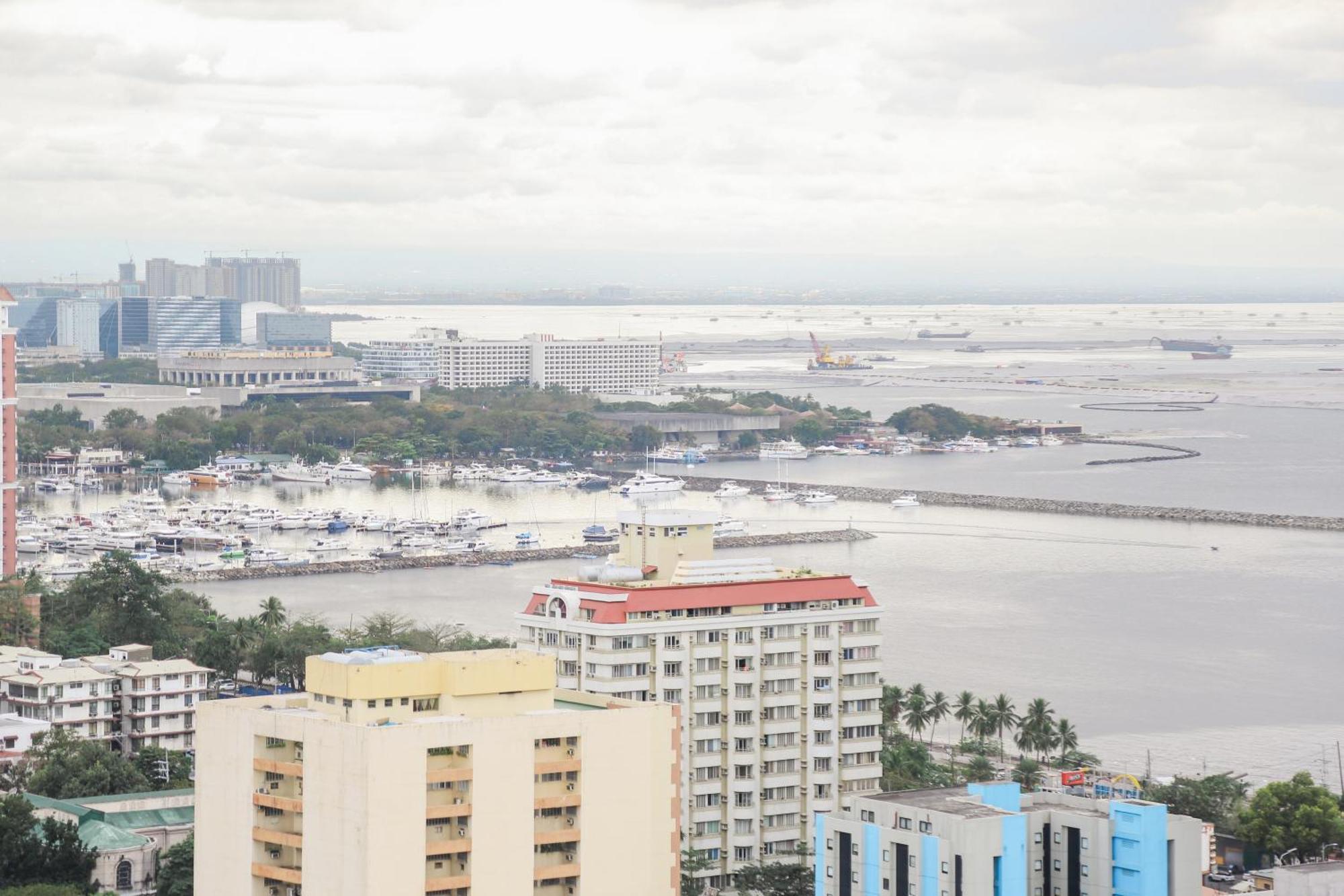 Pacific Bay Grand Suites Manila Ngoại thất bức ảnh